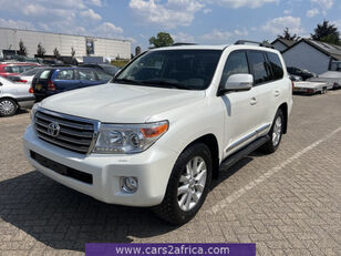 SUV Toyota Landcruiser 200 4.5 D-4D V8