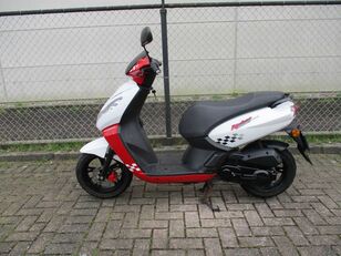 scooter Peugeot KISBEE