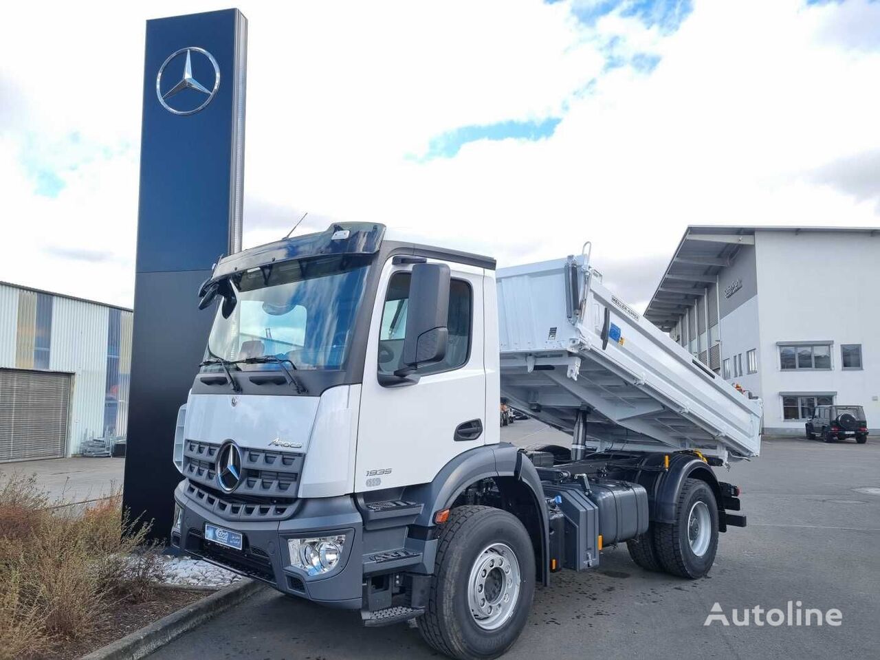 camião basculante Mercedes-Benz Arocs 1835 K 4x2 Dreiseitenkipper Navi PPC