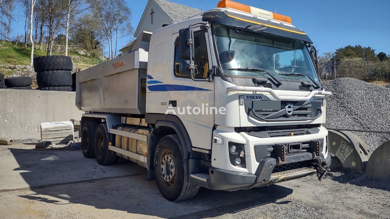 Caminhao Volvo FMX 500 Caçamba basculante usado à venda