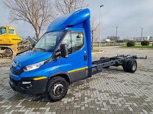 camião chassi IVECO Daily 70C18