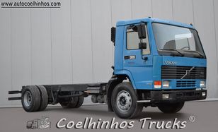 camião chassi Volvo FL10 320