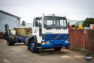 camião chassi Volvo FL6.18 Very good mechanical condition!