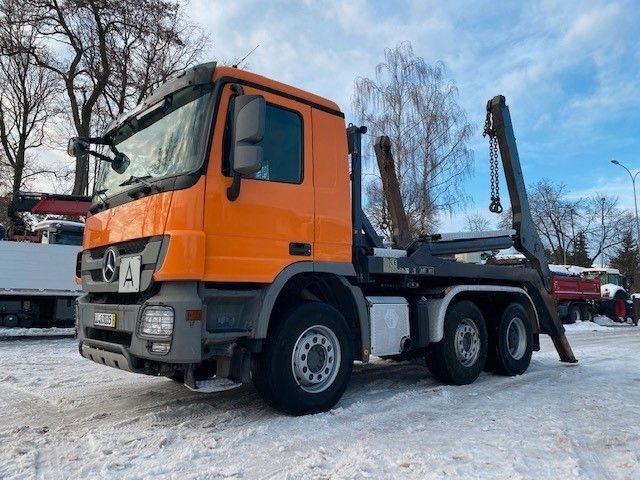 camião multibenne Mercedes-Benz ACTROS 1841