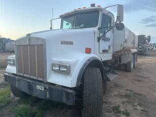 camião-tanque Kenworth W900