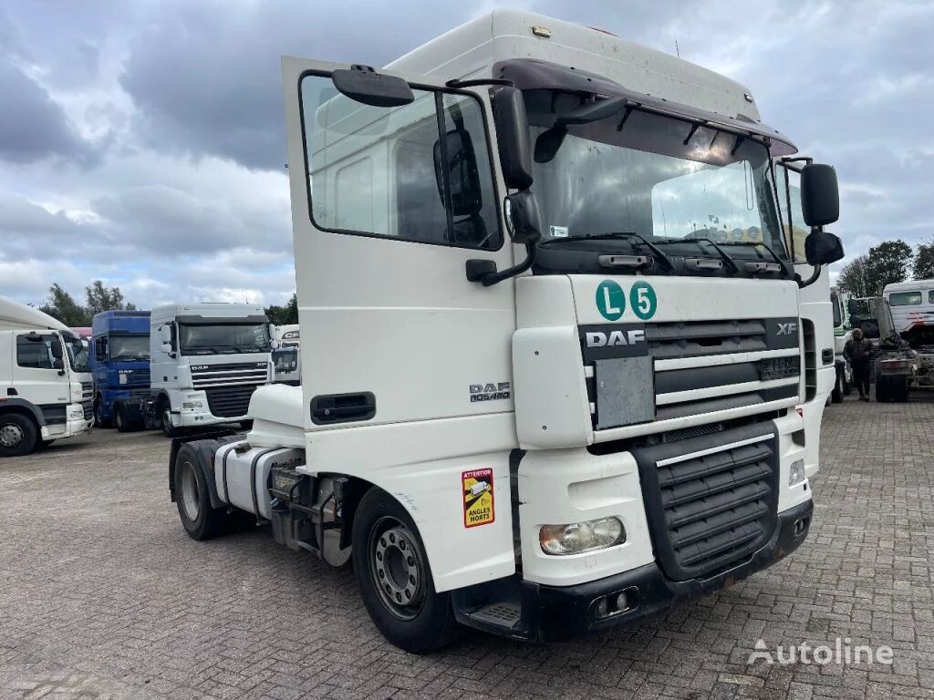 camião tractor DAF XF 105.460 Tractor unit