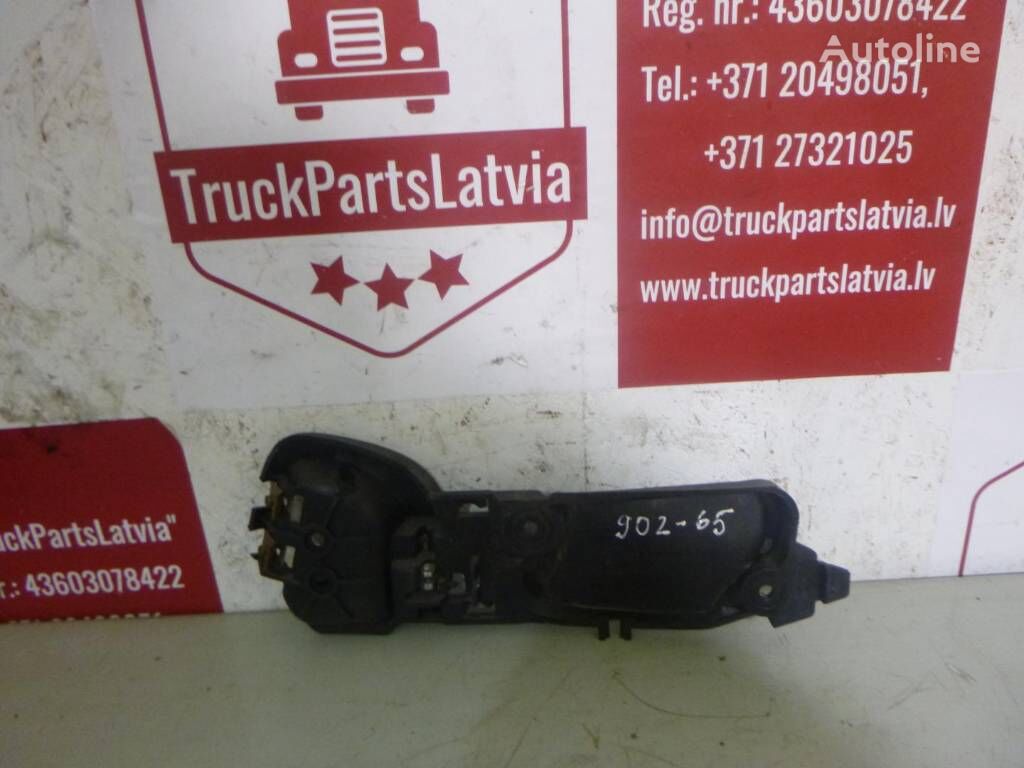 cabina Volvo FE-9 Inner left door handle 20350070 para camião tractor