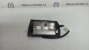 farol principal Mitsubishi 214-1506R para reboque Mitsubishi