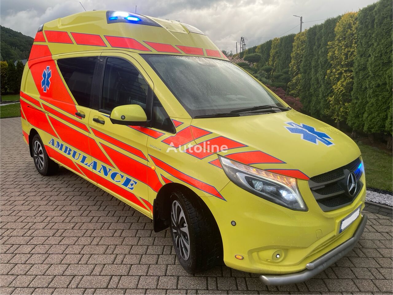 ambulância Mercedes-Benz vito